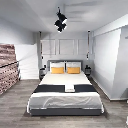 Zoe Loft * Kavala