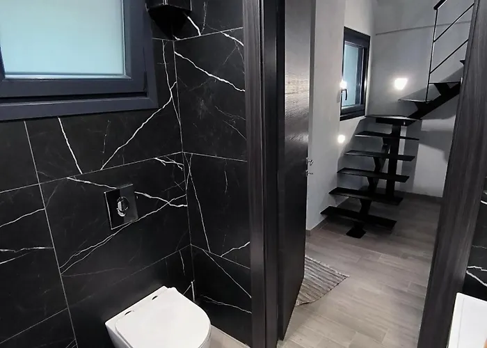 Zoe Loft